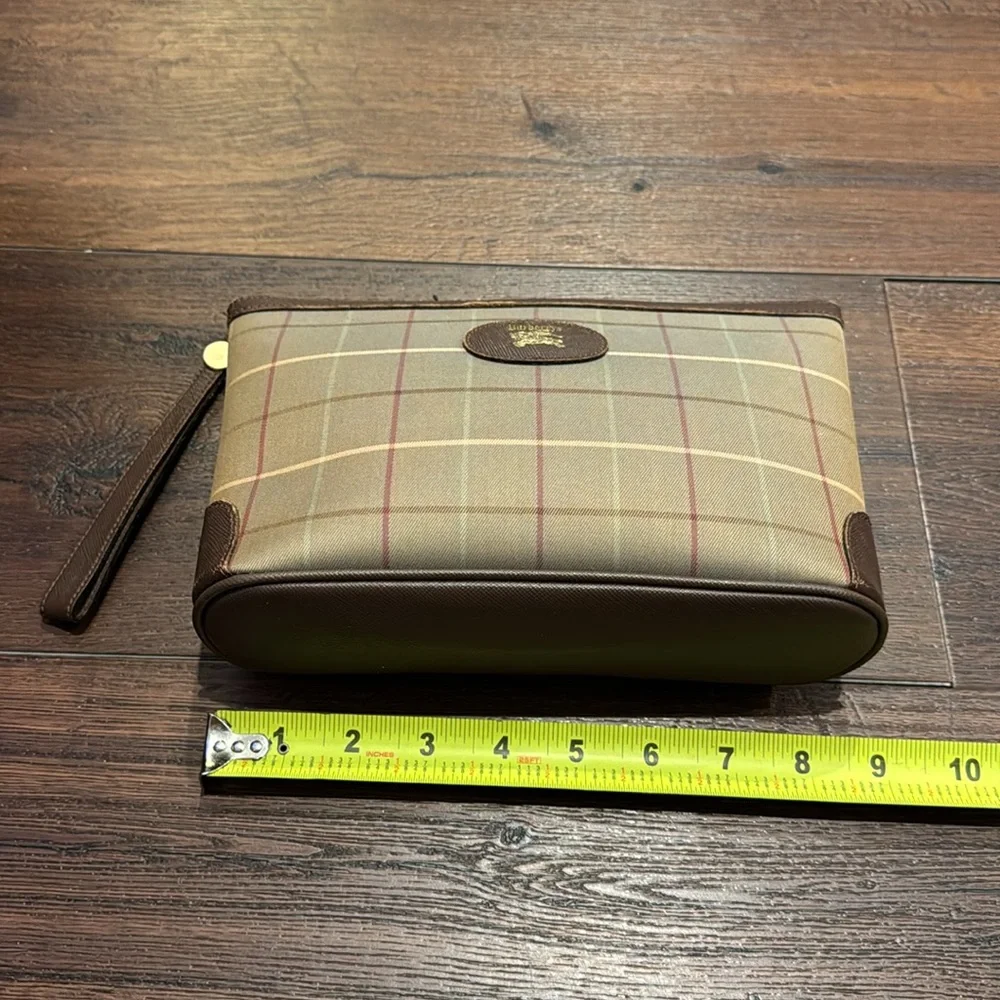 Burberrys Pre owned vintage Toiletry/Wristlet  Bag in Coated Canvas/Leather Trim - Picture 9 of 11